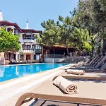Wyndham Perili Bay Hotel 5*
